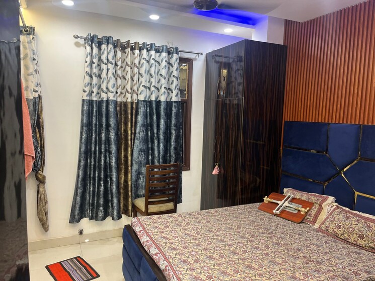 Bedroom, auram-floor 3 Bedroom 4500 Sq.Ft. Builder Floor In South City 2 Gurgaon 9359098