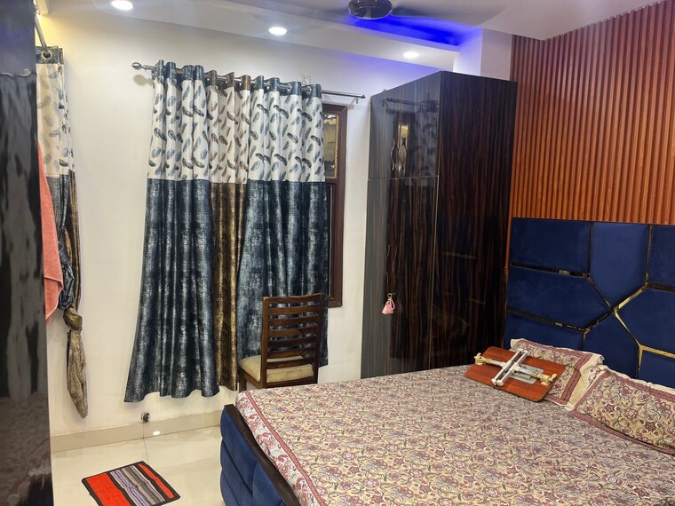 Bedroom, auram-floor 3 Bedroom 4500 Sq.Ft. Builder Floor In South City 2 Gurgaon 9359098