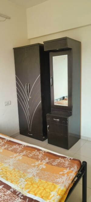 Furnished Amenities in 2 BHK Apartment at Shroff Signature Heights, Wakad – for Rent