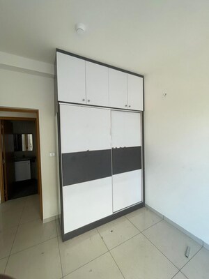 Room in 2 BHK Apartment at Prestige Finsbury Park Hyde, Bagaluru – for Rent