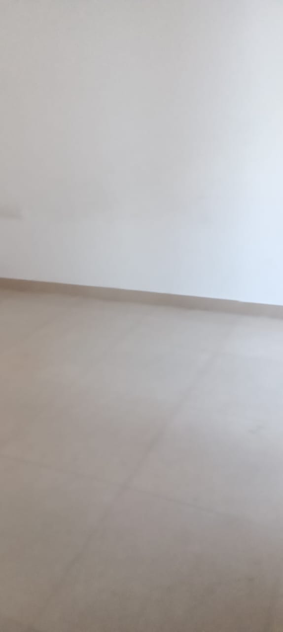 Room in 2 BHK Apartment at JM Florance, Tech Zone 4 Greater Noida – for Sale