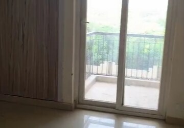 Room in 2 BHK Apartment at Amrapali Leisure Park, Amrapali Leisure Valley – for Rent