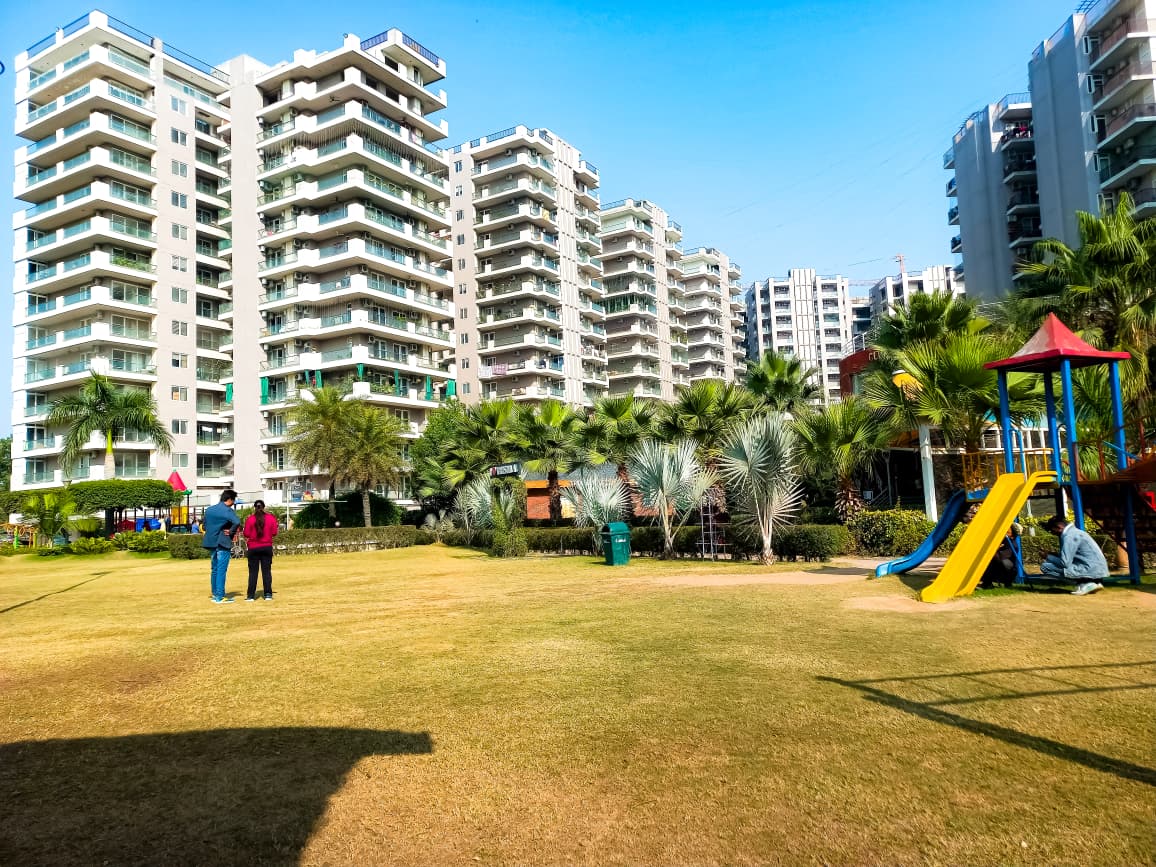 3 BHK + Servant Room,Study Room Apartment For Sale in Trishla City