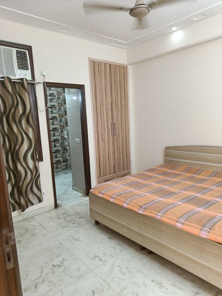 Bedroom, shivalik colony 3 Bedroom 1480 Sq.Ft. Builder Floor In Shivalik Colony Delhi 9359347