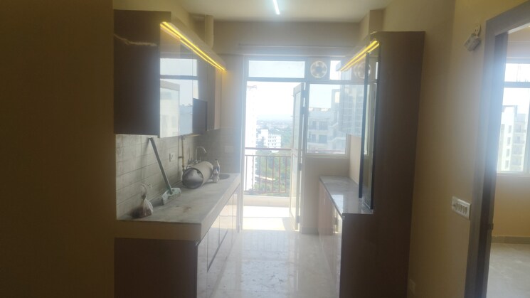 Kitchen, suncity-avenue-76 2 Bedroom 735 Sq.Ft. Apartment In Sector 76 Gurgaon 9359359