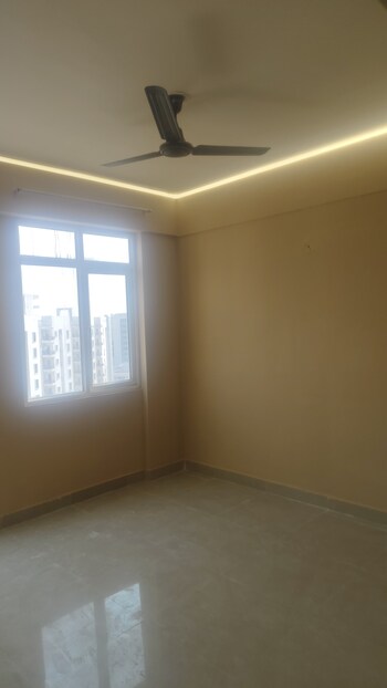 Suncity Avenue 76
