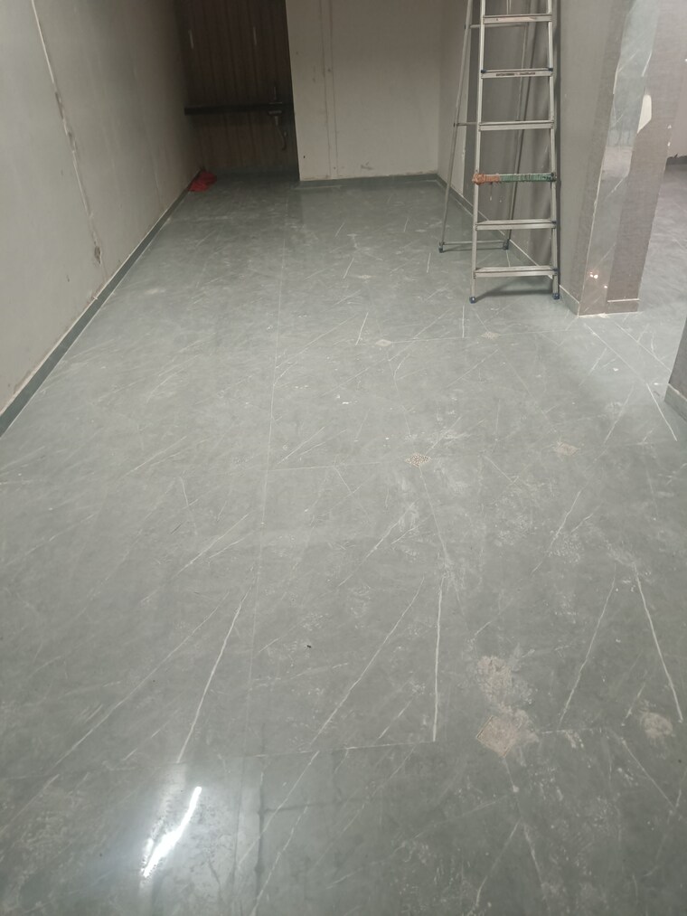 Room, shiv-darshan-chs-borivali-west Commercial Showroom 630 Sq.Ft. In Borivali West Mumbai 9359411