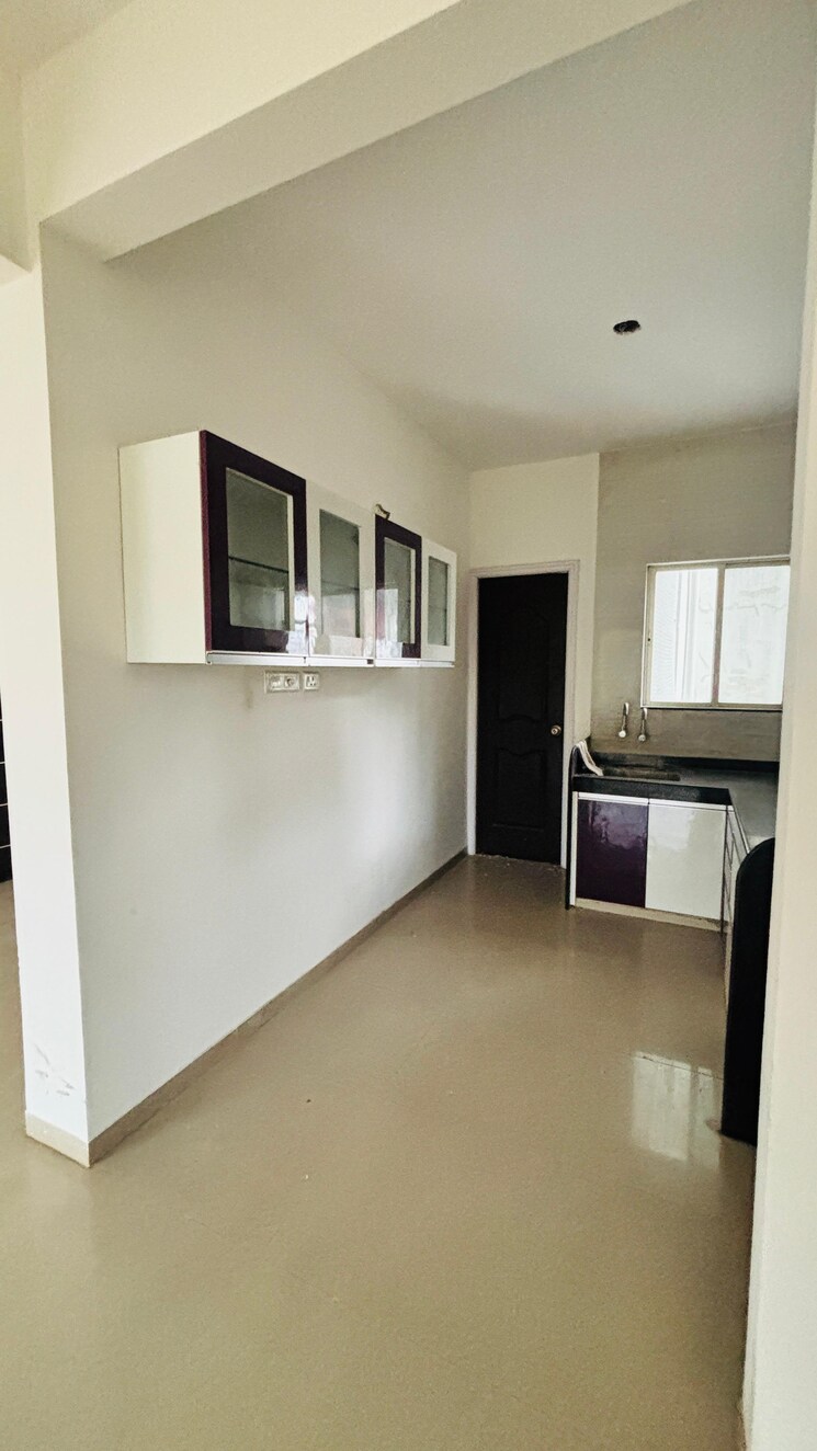 Room, windows-chs 3 Bedroom 1200 Sq.Ft. Apartment In Sus Pune 9359351