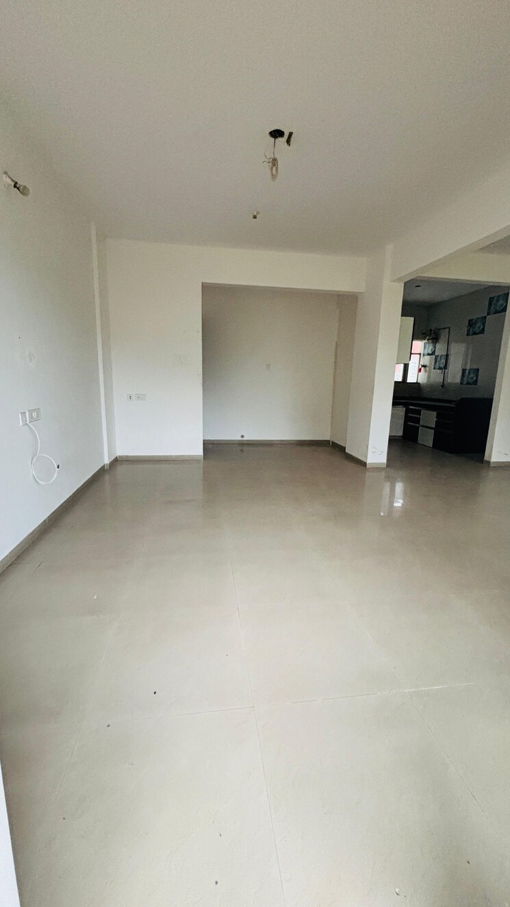 Room, windows-chs 3 Bedroom 1200 Sq.Ft. Apartment In Sus Pune 9359351