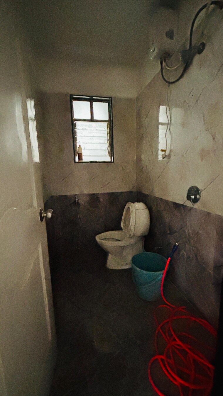 Bathroom, windows-chs 3 Bedroom 1200 Sq.Ft. Apartment In Sus Pune 9359351