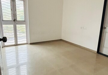 Room in 3 BHK Apartment at Windows CHS, Sus – for Rent