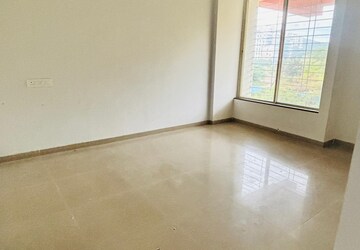 Room in 3 BHK Apartment at Windows CHS, Sus – for Rent