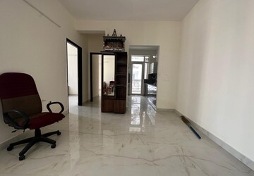 Room in 3 BHK Apartment at Altura Apartments, Ghazipur – for Rent