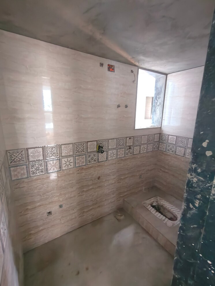 Bathroom, shree-gajanan-rukhmini-chs 1 Bedroom 500 Sq.Ft. Apartment In Ambernath Thane 9359418