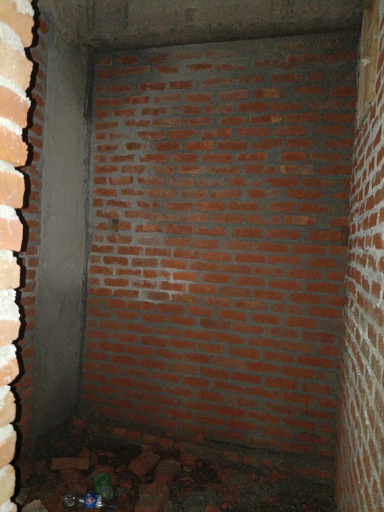 Bathroom, sector 107 Commercial Shop 499 Sq.Ft. In Sector 107 Noida 9359677