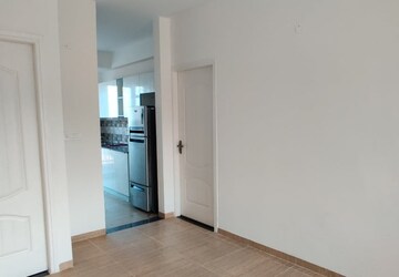 Room in 3 BHK Apartment at Sushma Valencia, International Airport Road – for Rent