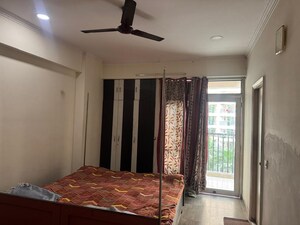 2.5 BHK Apartment For Rent in Gaur City 2 - 16th Avenue, Sector 16c Greater Noida