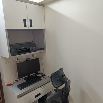 Furnished Amenities in 2 BHK Apartment at Lodha Amara, Kolshet Road – for Rent