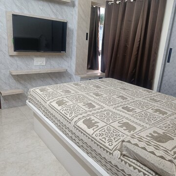 2 BHK Apartment For Rent in Lodha Amara, Kolshet Road