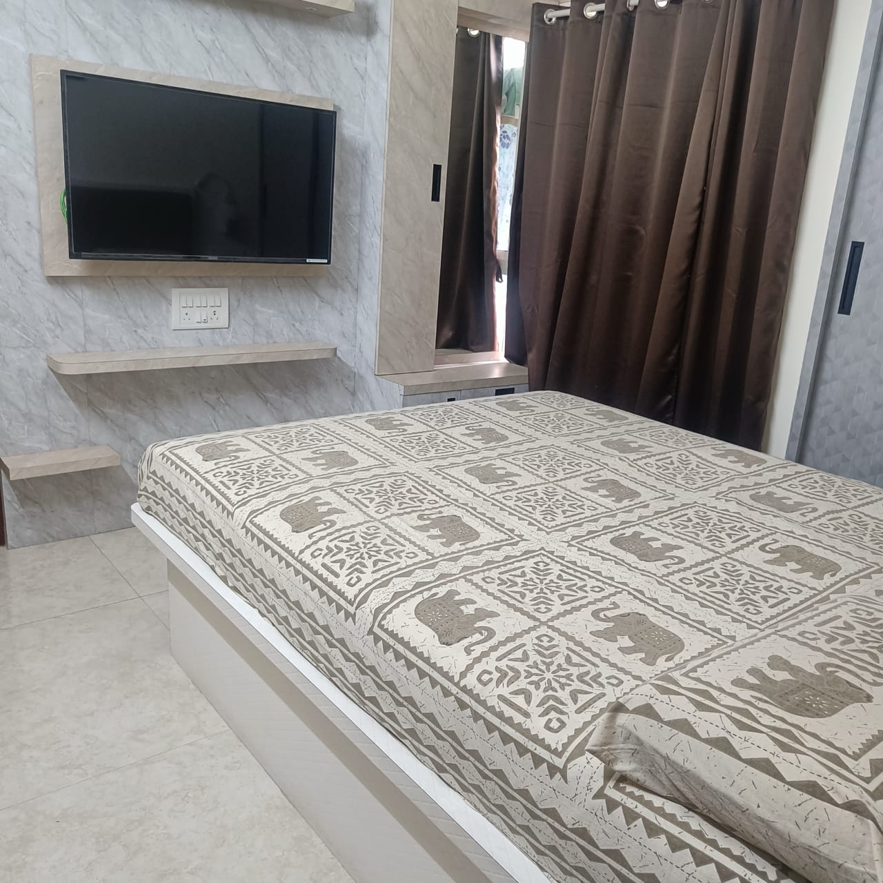 2 BHK + Pooja Room Apartment For Rent in Lodha Amara