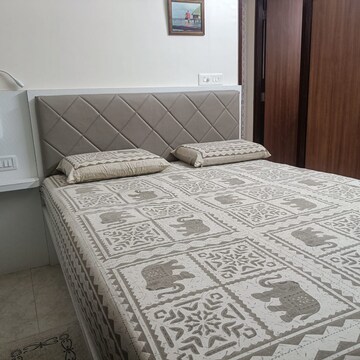 Bedroom in 2 BHK Apartment at Lodha Amara, Kolshet Road – for Rent