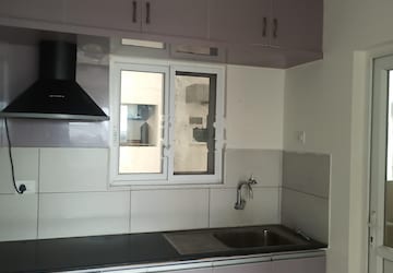Kitchen in 3 BHK Apartment at Prestige Finsbury Park Hyde, Bagaluru – for Rent