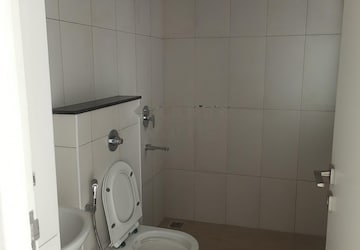 Bathroom in 3 BHK Apartment at Prestige Finsbury Park Hyde, Bagaluru – for Rent