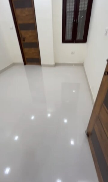 Room in 2 BHK Builder Floor at Lucky The Palm Valley, Sector 1 Greater Noida – for Sale