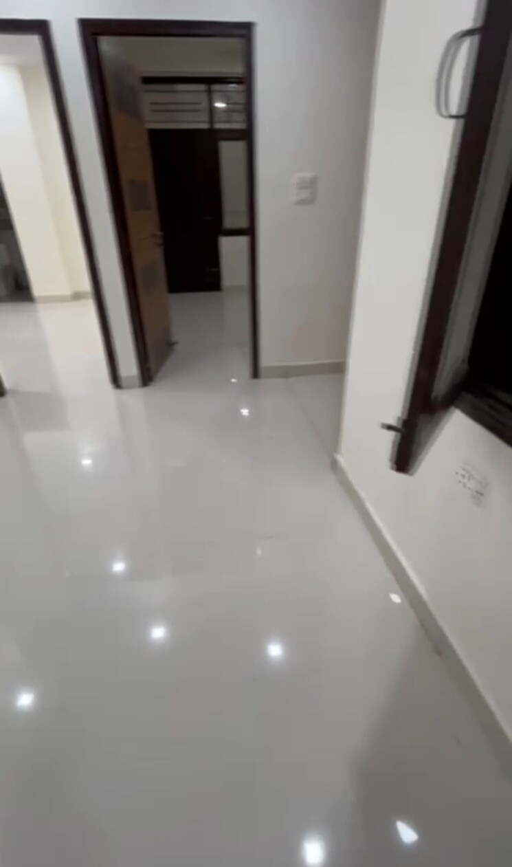 Other, lucky-the-palm-valley 2 Bedroom 950 Sq.Ft. Builder Floor In Sector 1 Greater Noida Greater Noida 9359608