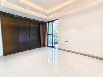 Bedroom in 4 BHK Builder Floor at Shalimar Nest, Vasant Kunj – for Rent
