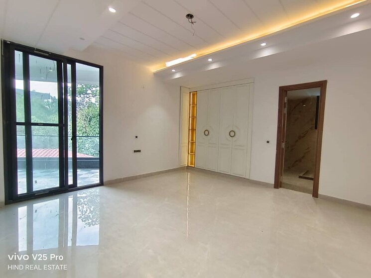 Master Bedroom, shalimar-nest 4 Bedroom 250 Sq.Yd. Builder Floor In Vasant Kunj Delhi 9359574