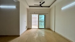 2.5 BHK + Study Room Apartment For Sale in Mahagun Moderne