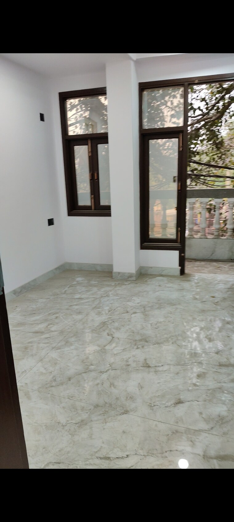 Room, govindpuri 3 Bedroom 110 Sq.Yd. Builder Floor In Govindpuri Delhi 9359709