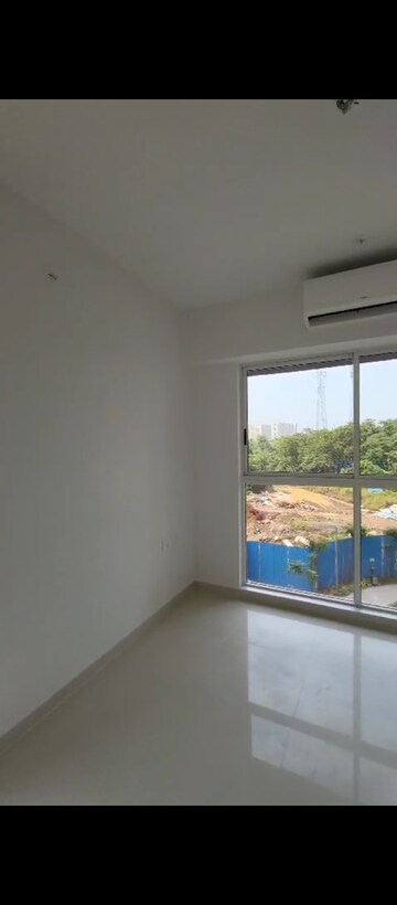 Room in 1 BHK Apartment at Lodha Park, Dombivli East – for Rent