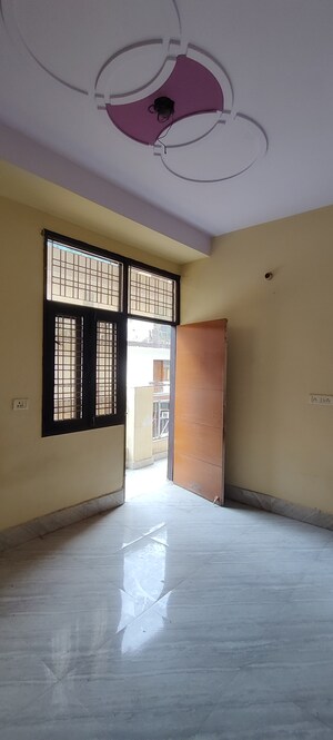 2 BHK Builder Floor For Rent in Vasundhara Sector 5
