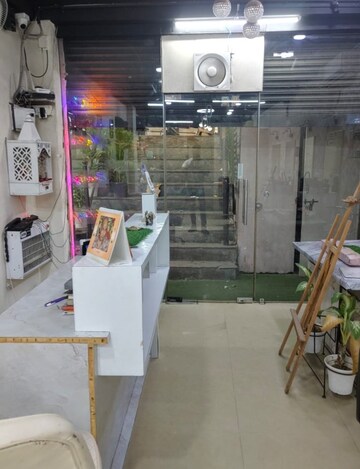 Balcony in  Showroom at Kalkaji – for Rent