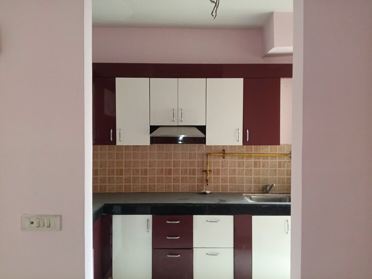 Kitchen, mahagun-mywoods 2.5 Bedroom 1110 Sq.Ft. Apartment In Sector 16c Greater Noida Greater Noida 9359892