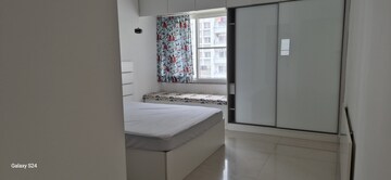 Room in 3 BHK Apartment at Rohan Akriti, Kanakapura Road – for Rent