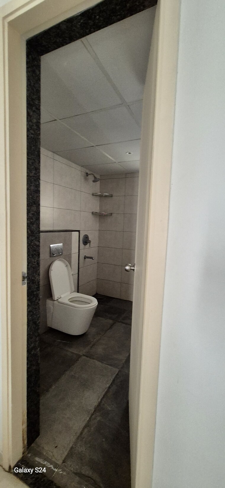 Bathroom, rohan-akriti 3 Bedroom 1031 Sq.Ft. Apartment In Kanakapura Road Bangalore 9359775