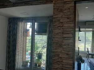 Room in 3 BHK Apartment at Group Seven Rushi Heights, Goregaon East – for Rent