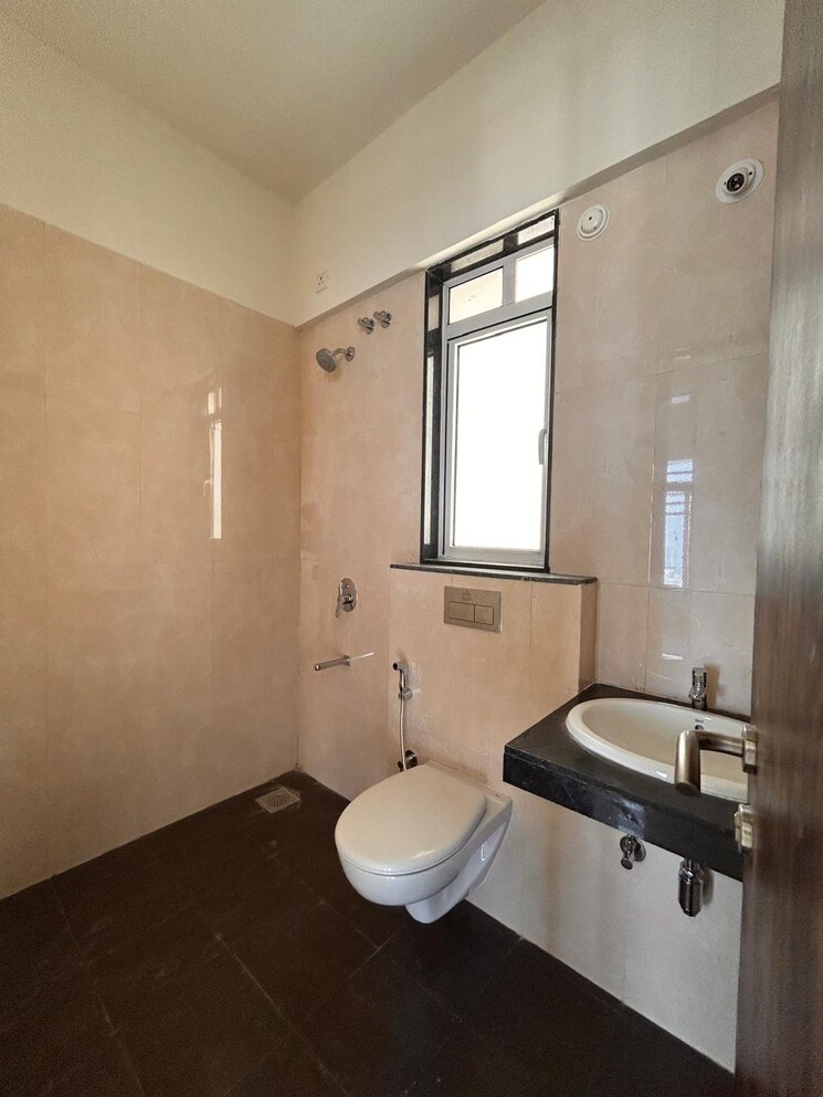 Bathroom, sheth-avante 1.5 Bedroom 550 Sq.Ft. Apartment In Kanjurmarg West Mumbai 9359899