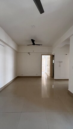 2.5 BHK + Study Room Apartment For Sale in Supertech Cape Town