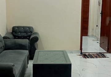 Living Room in 1 BHK Builder Floor at Panchsheel Vihar – for Rent