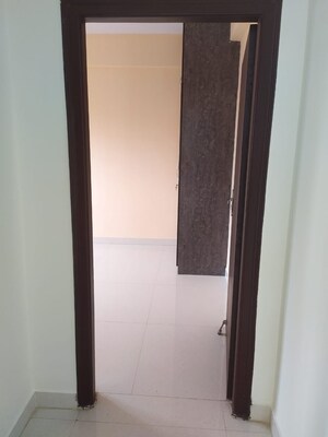 Room in 2 BHK Apartment at Thanisandra – for Rent