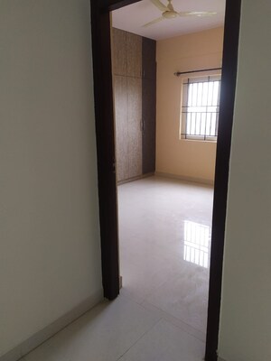 Room in 2 BHK Apartment at Thanisandra – for Rent