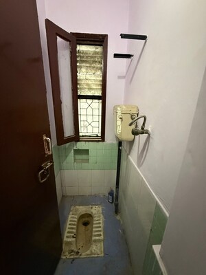 Bathroom in 3 BHK Apartment at Paschim Vihar – for Rent