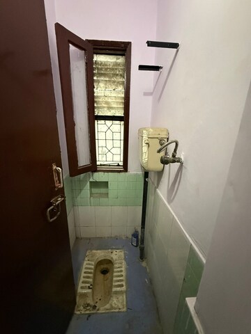 Bathroom in 3 BHK Apartment at Paschim Vihar – for Rent