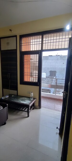 Room in 2 BHK Builder Floor at Vasundhara Sector 3 – for Rent