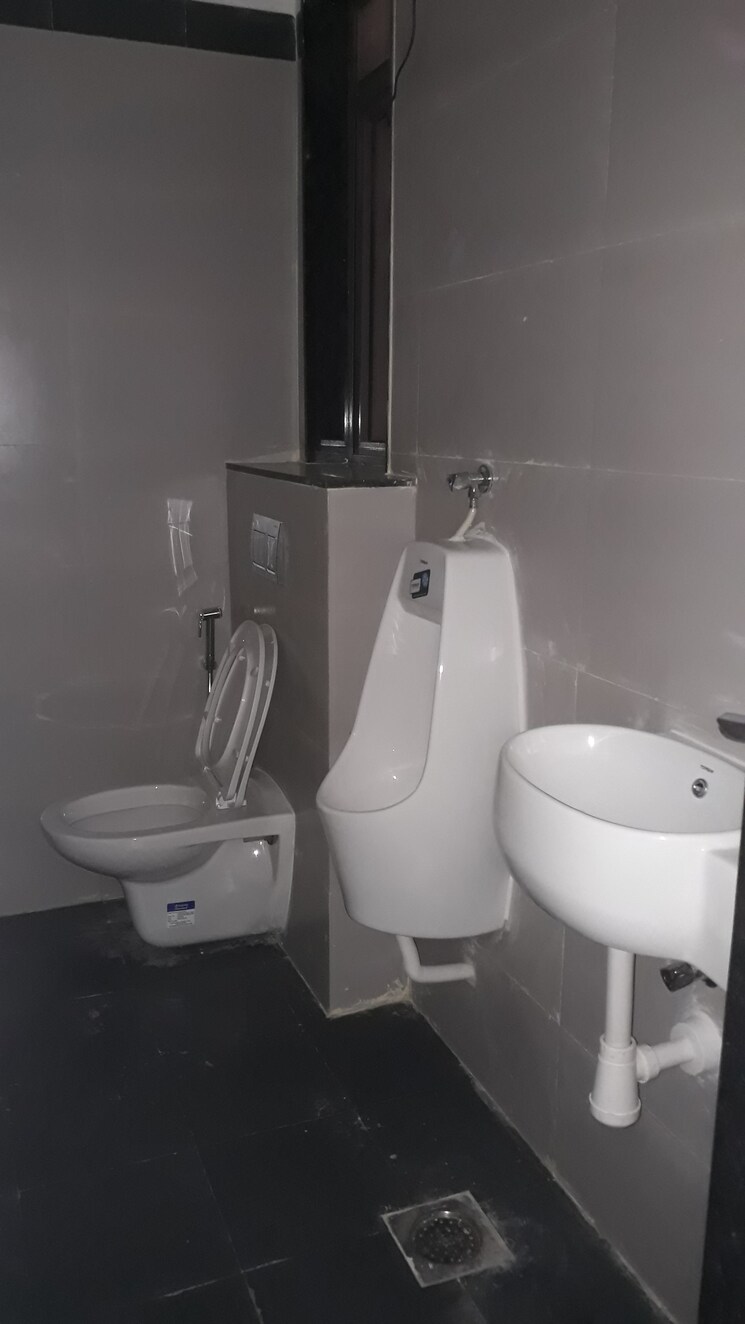 Washroom, rustomjee-bella-phase-1 Commercial Shop 191 Sq.Ft. In Bhandup West Mumbai 9009570
