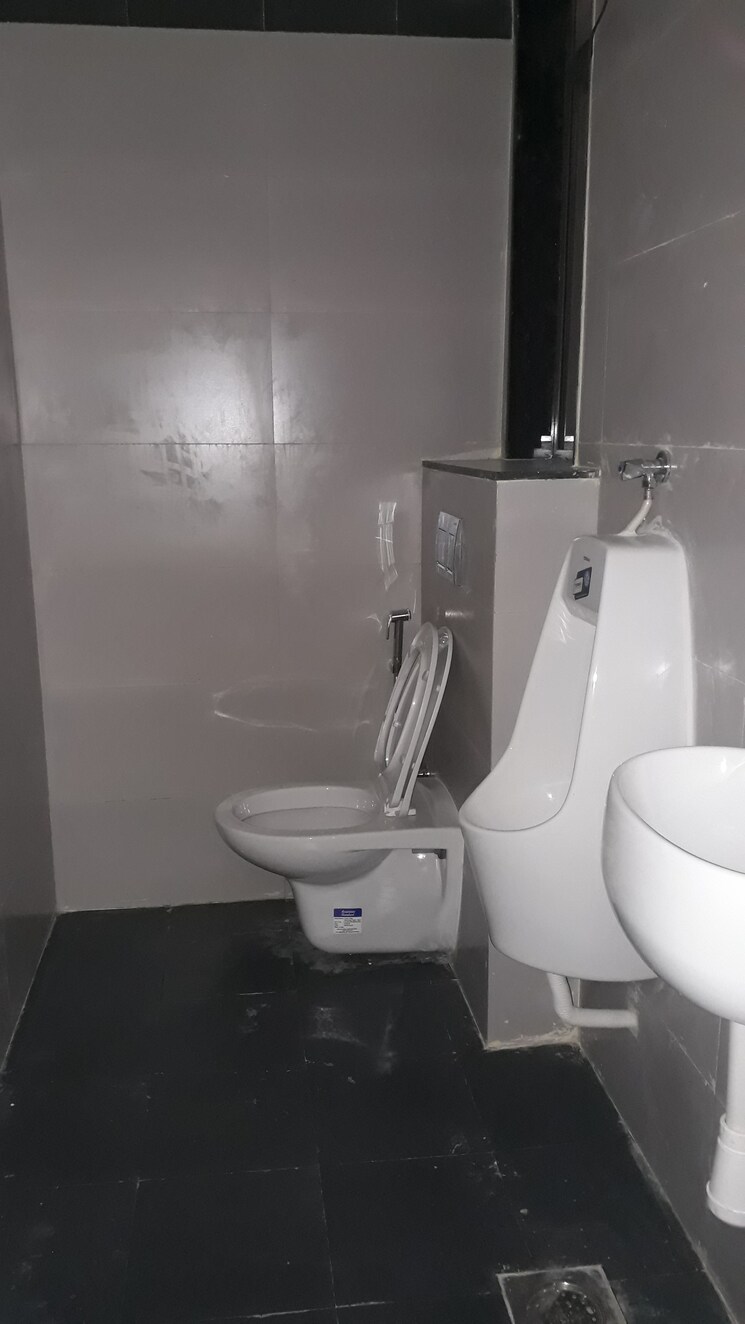 Washroom, rustomjee-bella-phase-1 Commercial Shop 191 Sq.Ft. In Bhandup West Mumbai 9009570